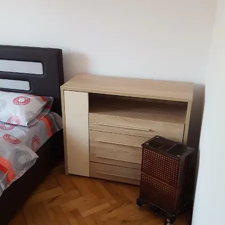 Apartman Lux Apartamento